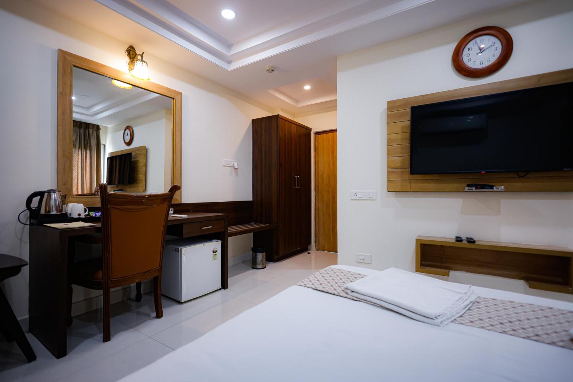 M Square Hotel